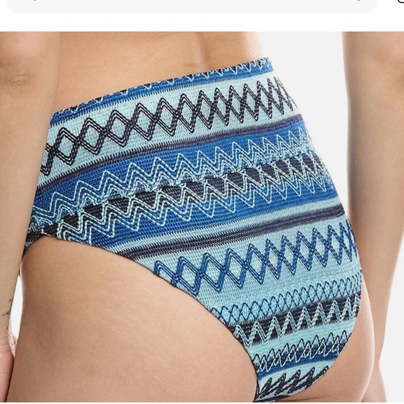 Beach Riot Highway Bikini Bottom NWT 
Woman’s large - Picture 3 of 6